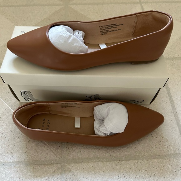 A New Day -Target brand - flat, size 8 - Picture 2 of 4
